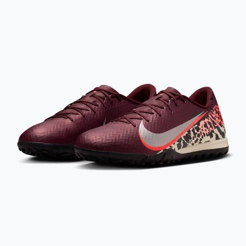 Încălțăminte de fotbal pentru bărbați Nike United Mercurial Vapor 16 Academy TF burgundy crush/metallic silver