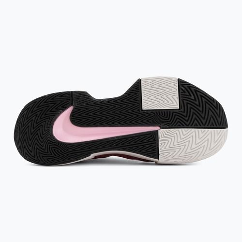Încălțăminte de tenis pentru femei Nike GP Challenge Pro team red/vast grey/black/white