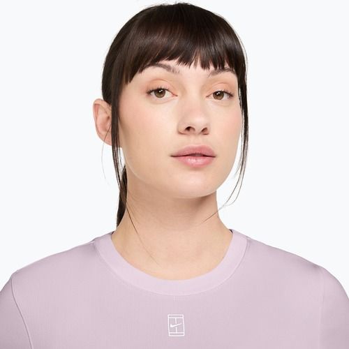 Tricou de tenis pentru femei Nike Court Dri-Fit Advantage bleached lilac/white
