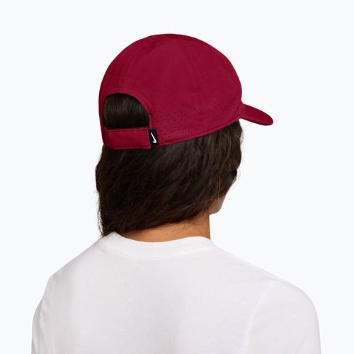 Șapcă Nike Dri-FIT ADV Club team red/pale ivory