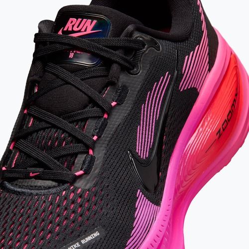 Încălțăminte de alergare pentru femei Nike Vomero 18 black/hyper pink/laser crimson/black