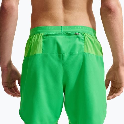 Pantaloni scurți de alergare pentru bărbați Nike Stride Dri-Fit Brief-Lined 7" green spark