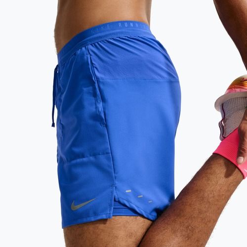 Pantaloni scurți de alergare pentru bărbați Nike Stride Dri-Fit 2in1 7" hyper royal