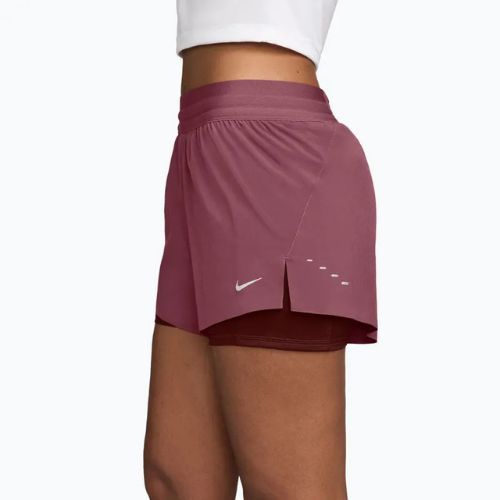Pantaloni scurți de alergare pentru femei Nike Swift Mid-Rise 2in1 pink smoke/mystic dates