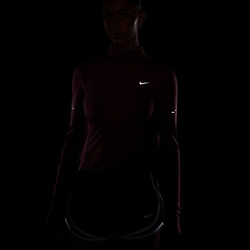 Bluză pentru femei de alergare Nike Swift Dri-Fit Full Zip pink smoke