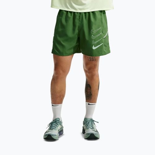 Pantaloni scurți de alergare pentru bărbați Nike Miler forest green