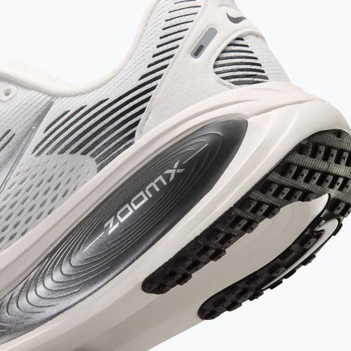 Încălțăminte de alergare pentru femei Nike Vomero 18 summit white/sail/metallic silver