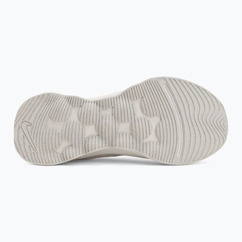 Încălțăminte pentru femei Nike Motiva 2 summit white/phantom/metallic silver