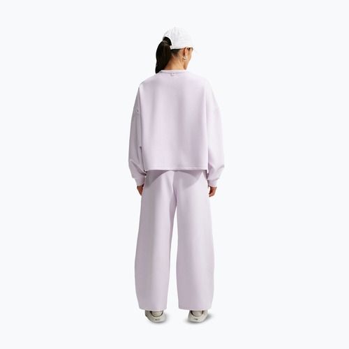 Bluză de antrenament pentru femei Nike 24.7 ImpossiblySoft Bleached Lilac/Platinum Violet