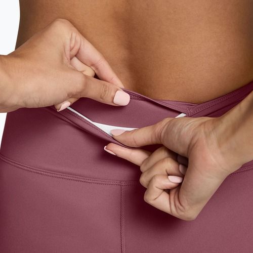 Pantaloni scurți de antrenament pentru femei Nike One pink smoke/white