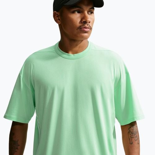 Tricou de antrenament bărbați Nike 24.7 ImpossiblySoft Light cucumber calm/sail/illusion green