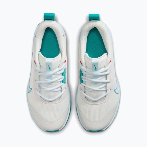 Pantofi Nike Omni Multi-Court off white/energy/glacier blue