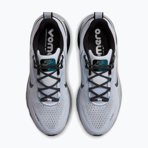 Încălțăminte de alergare pentru bărbați Nike Vomero 18 football grey/metallic cool grey/black