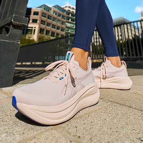 Încălțăminte de alergare pentru femei ASICS Gel-Nimbus 28 white/sun coral