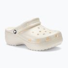 Papuci pentru femei Crocs Classic Platform Glitter chalk