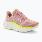 Pantofi de alergare pentru femei New Balance Fresh Foam More v4 pink moon