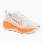 Încălțăminte de alergare pentru femei Nike Vomero Plus sail/white/orange pulse/hot lava