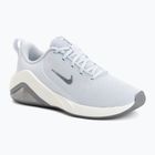 Încălțăminte de antrenament pentru femei Nike Bella 7 football grey/sail/metallic cool grey