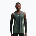 Tricou de alergare pentru bărbați Nike Stride black/light green spark