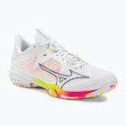 Pantofi de badminton pentru bărbați Mizuno Wave Claw Neo 2 alb / lunar rock / high vis pink