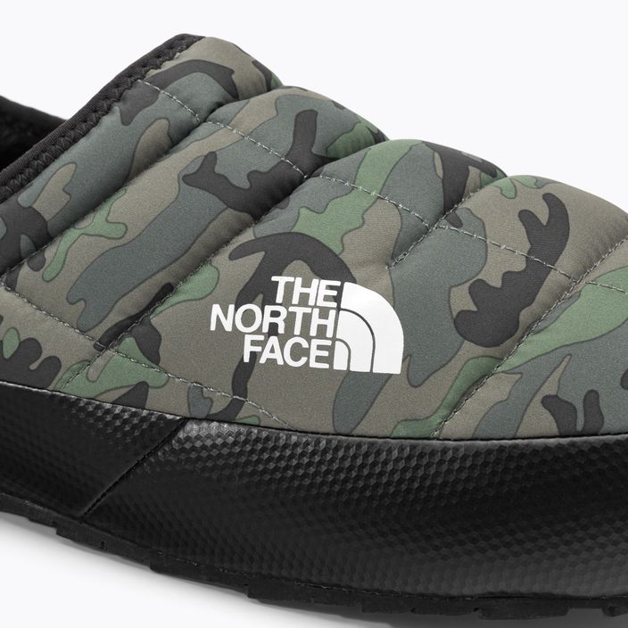Papuci de iarnă pentru bărbați The North Face Thermoball Traction Mule V verde-negri NF0A3UZN33U1 7