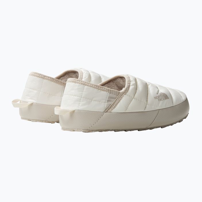 Papuci pentru femei The North Face Thermoball Traction Mule V gardenia white/silvergrey 3