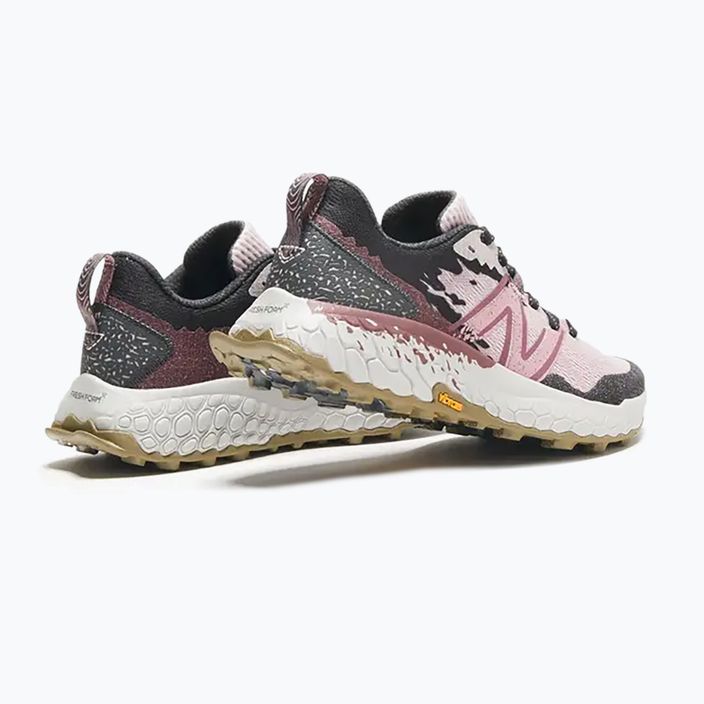 Pantofi de alergare pentru femei New Balance Fresh Foam Hierro v7 roz WTHIERO7.D.080 17