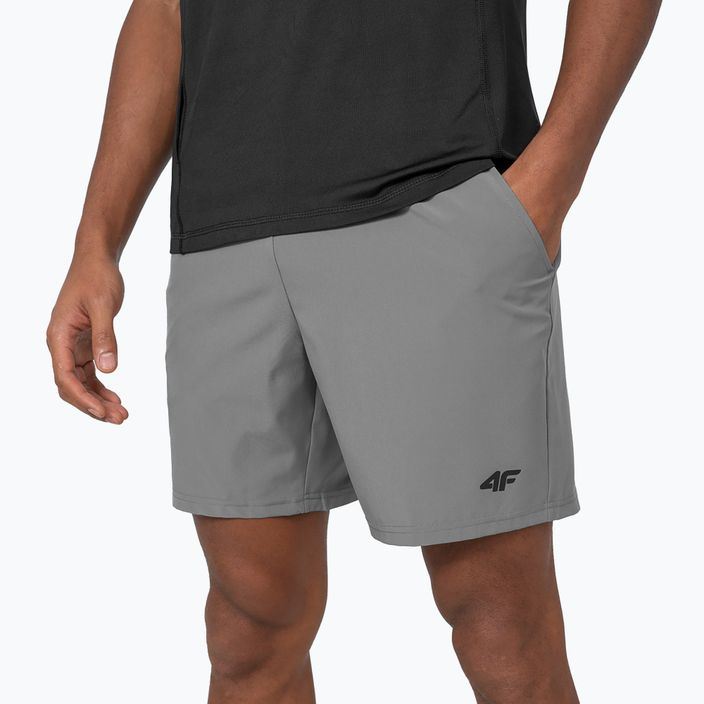 Pantaloni scurți de antrenament pentru bărbați 4F H4Z22-SKMF010 gri