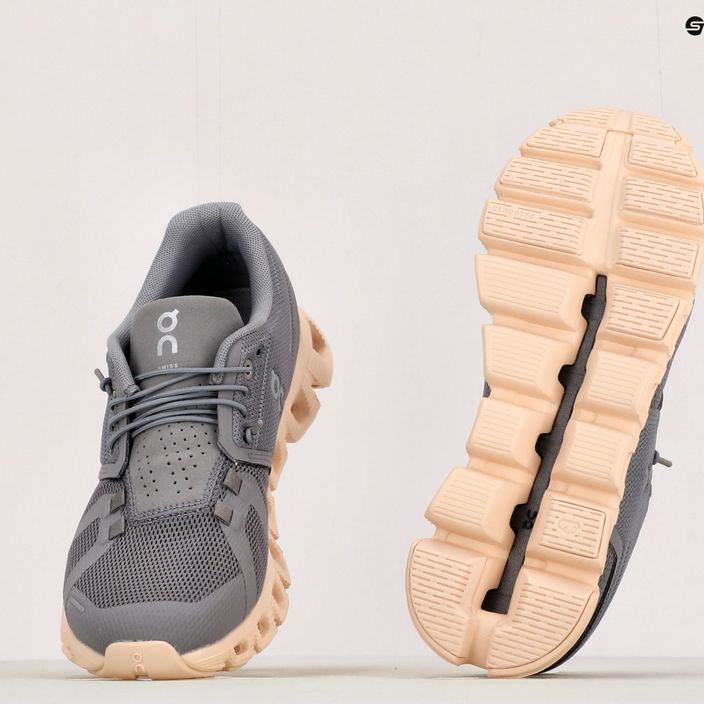 Pantofi de alergare pentru femei ON Cloud 5 gri 5998883 11