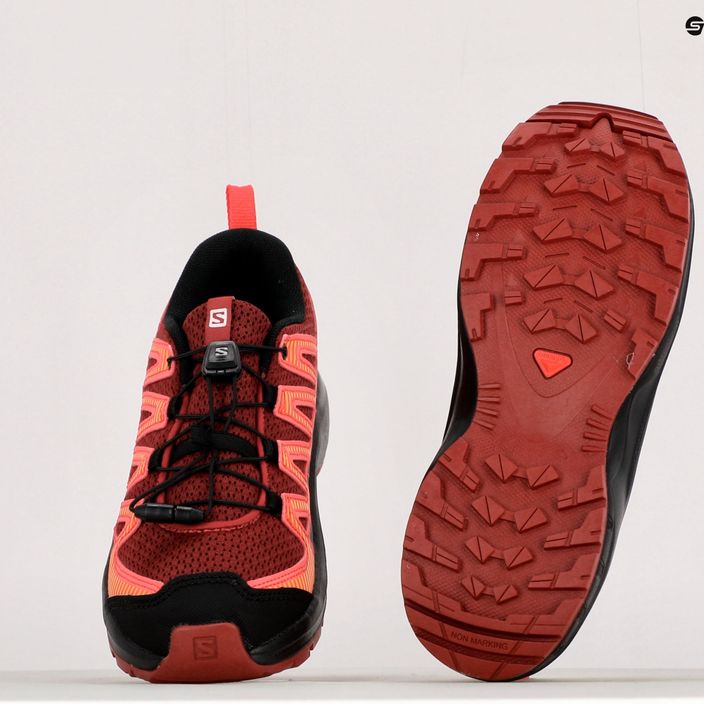 Pantofi de trekking pentru copii Salomon XA Pro V8 maro L41613800 18