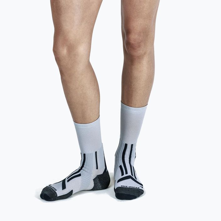 Șosete de alergare pentru bărbați X-Socks Trailrun Perform Crew pearl grey/charcoal 2