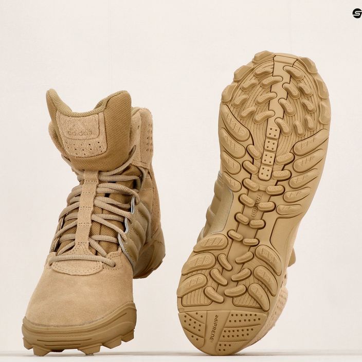 Pantofi de trekking pentru bărbați adidas GSG-9.3.E bej GZ6114 16