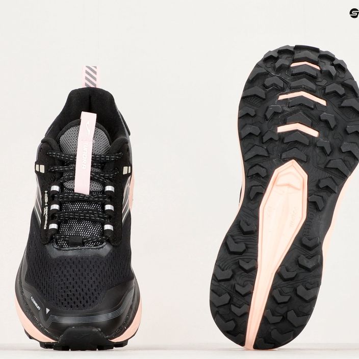 Pantofi de alergare pentru femei Joma Tundra negru/roz 13