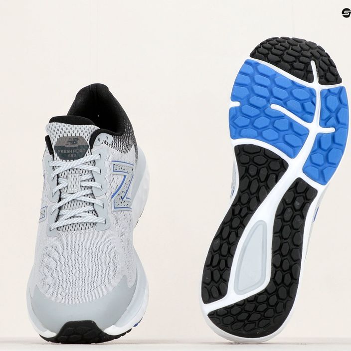 Pantofi de alergare pentru bărbați New Balance M680V7 gri aluminiu 17