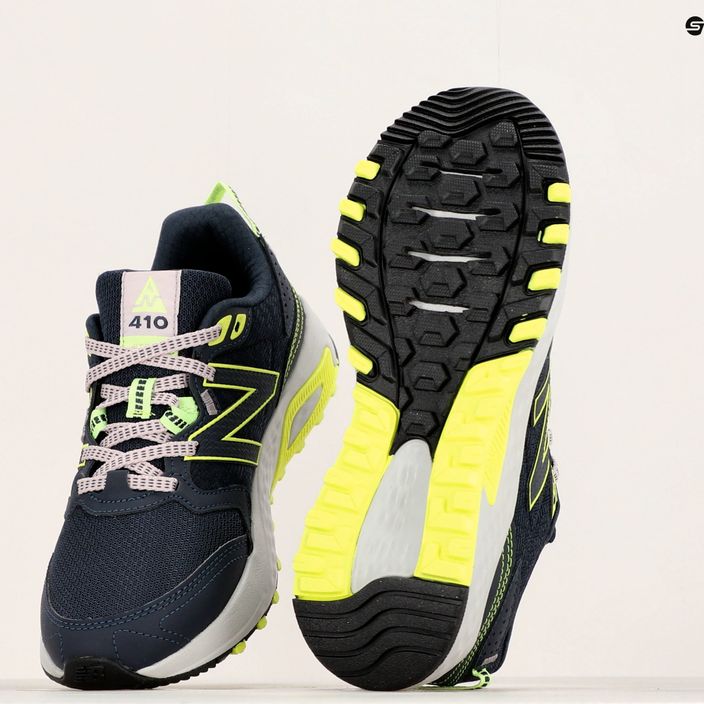 Pantofi de alergare pentru femei New Balance WT410V7 negru 18