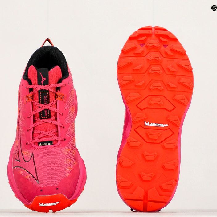 Pantofi de alergare pentru femei Mizuno Wave Daichi 7 GTX jazzy/tigerlily/negru 12
