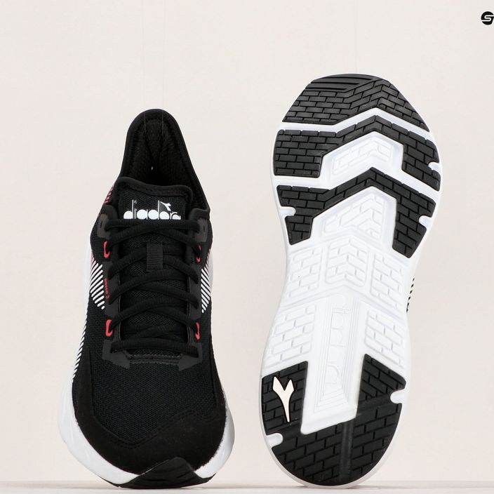 Pantofi de alergare pentru bărbați Diadora Passo 3 alb/negru 18