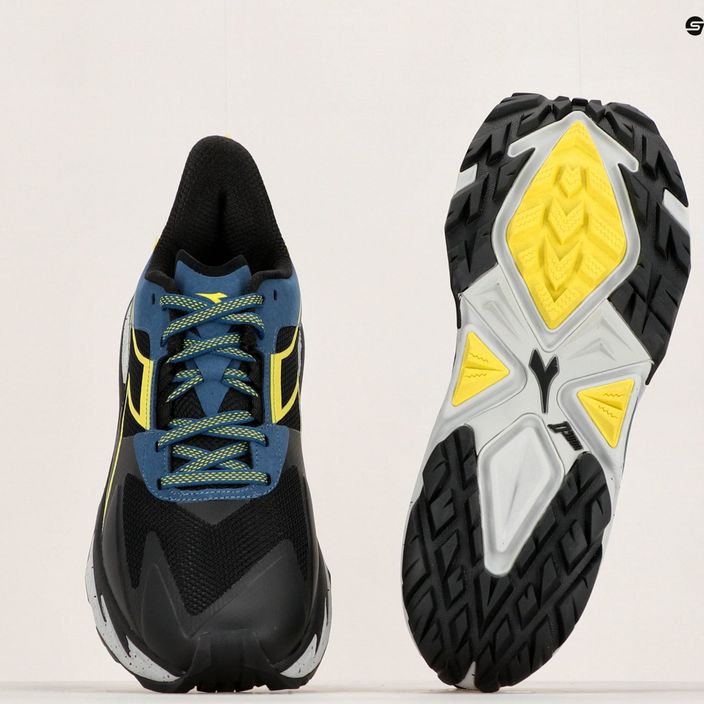 Pantofi de alergare pentru bărbați Diadora Equipe Sestriere-XT blk/evening primrose/silver dd 19