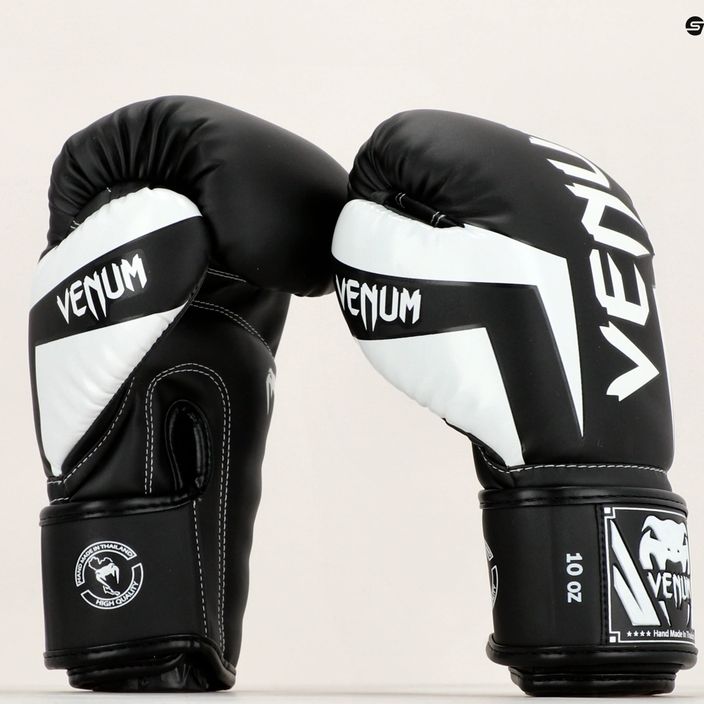 Venum Elite mănuși de box negru și alb 0984 13