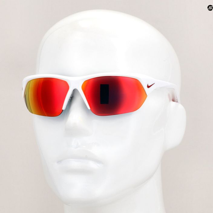 Ochelari de soare pentru bărbați Nike Skylon Ace alb/gri cu oglindă roșie 6