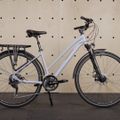 Bicicletă de trekking pentru femei ATTABO SPATE 2.0 28" alb 20