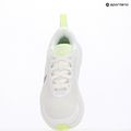 Încălțăminte pentru femei  Nike Promina white/metallic silver/barely volt 19