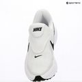 Încălțăminte de alergare pentru femei Nike Revolution 8 EasyOn white/wolf grey/black 17