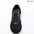 Încălțăminte de alergare pentru femei New Balance Fresh Foam 680's V9 black/phantom/champagne metallic 9