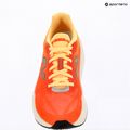Încălțăminte de alergare pentru femei New Balance FuelCell Rebel V5 tangerine heat/silver metallic 9