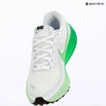 Încălțăminte de alergare pentru femei Nike Revolution 8 white/cucumber calm/illusion green 5