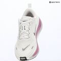 Încălțăminte de alergare pentru femei Nike Vomero Plus white/bleached lilac/metallic silver 18