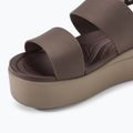 Sandale pentru femei Crocs Brooklyn Low Wedge mushroom/stucco 7