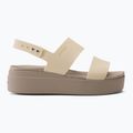 Sandale Crocs Brooklyn Met Low Wedge pentru femei din șampanie metalică șampanie 2