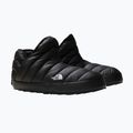 Papuci de iarnă pentru bărbați The North Face Thermoball Traction Bootie negru / alb 8